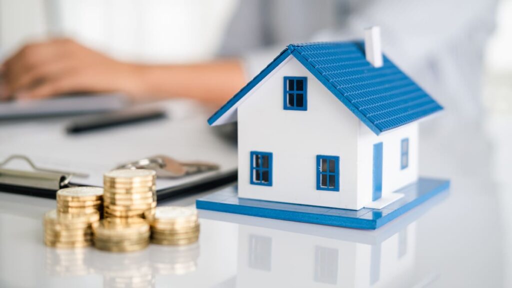 Mortgage or investing: which yields greater long term returns?