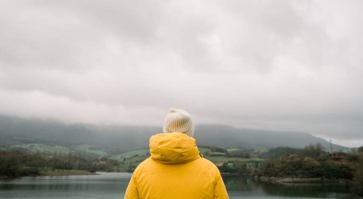 Navigating Credit Card Debt: Save or Pay Down with an Upcoming Recession? Navigating credit card debt: save or pay down with an