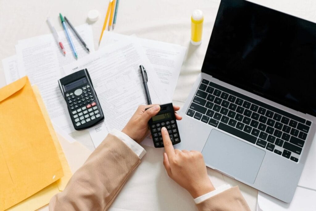 Young adults lead the way in financial confidence and ambition