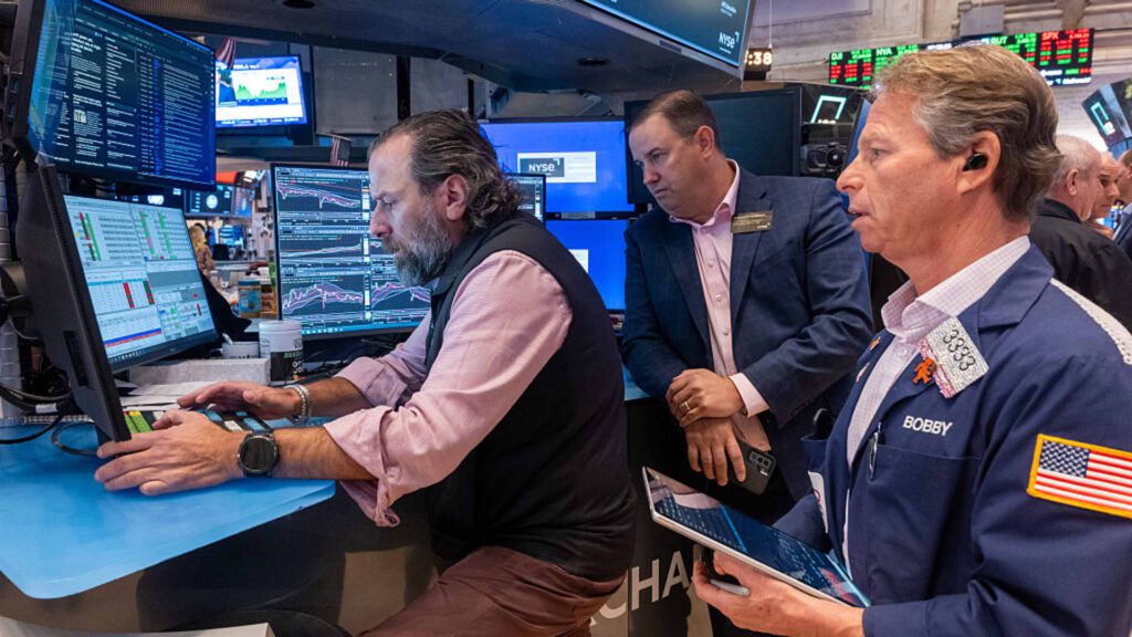 Stock Market Watch: Live Updates and Insights Stock market watch: live updates and insights